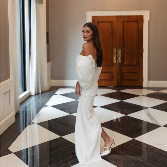 Solace London Arla Dress in Cream - Picture 6 of 7